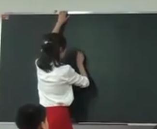 �˽̲�����С�W�Z�����꼉�σԵ�4�n��Ԋ���ס�ɽ�С��ؑc�� - ����^