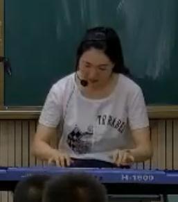 ������С�W(xu��)�������꼉(j��)�σԵ�4�n��У�@С���ԡ��Ĵ�ʡ - ��֦��