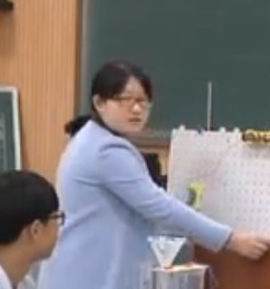 ���������˽̰���꼉(j��)��ʮ���µ�4��(ji��)��׃������_����