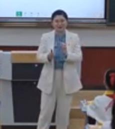 �M����С�W�Z�ĵڶ��á��p�����n�ý̌Wչʾ�n���茑����һ�M������ؕ�^��