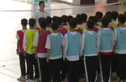 ������������n���½̲ă��|�n��ِ�����գ���һ�w���c������ë��ģ�Kһ��ë�򡪡����֓�����h�򣫿粽_