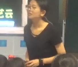 ȫ��С�WӢ�Z�L����x�̌Wʾ���nthe big fish and the small fish Ȫ��