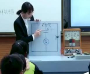 �����������}���и�����������3�̲��n��չʾ�����������ݡ�