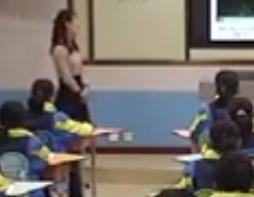 道德與法治七年級上冊第七課第二框題《愛在家人間》青島市膠州