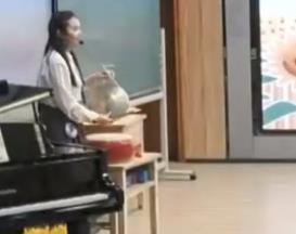 �ؑc�е����С�W�����̎��n�ý̌W����չʾ���������꼉����������ˡ���һ�Ȫ���